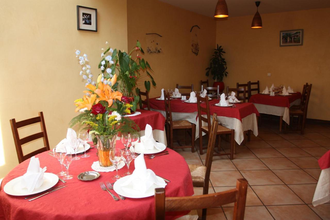 Logis Hotel Restaurant Au Bon Accueil Arvieu ภายนอก รูปภาพ